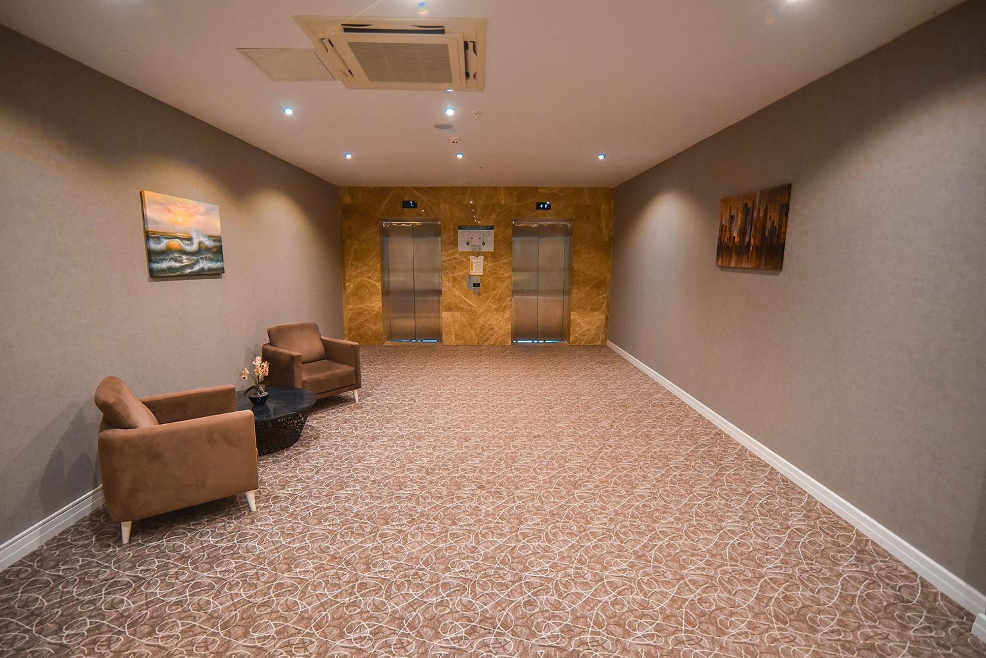 Royal Comfort Hotel Arakli Exterior photo