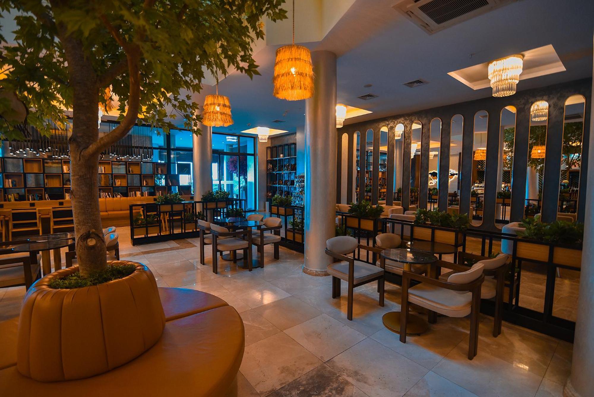 Royal Comfort Hotel Arakli Exterior photo